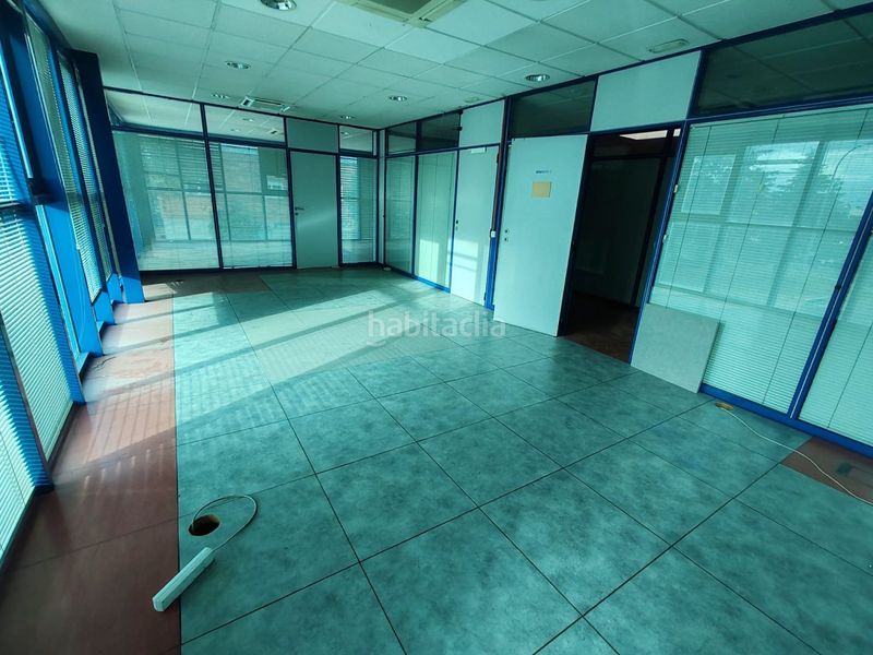 Foto 5c97f16d-c104-4235-887d-85d89efeeeb9. Edifici a Polígono de las Monjas Torrejón de Ardoz