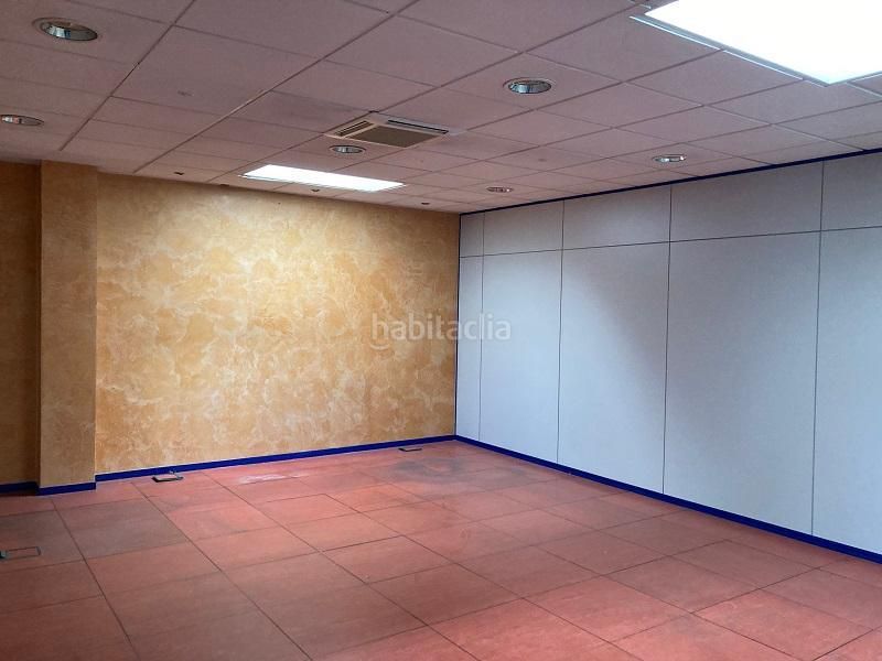 Foto a184269f-fb26-4dde-88ac-2c19bc7f2534. Edifici a Polígono de las Monjas Torrejón de Ardoz