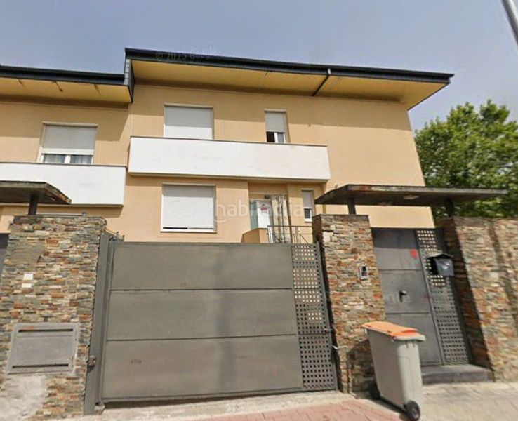 Foto 1f6b05f7-6cd4-4b94-9b58-4986106f2c57. Casa amb aparcament a Corralejos-Campo de las Naciones Madrid