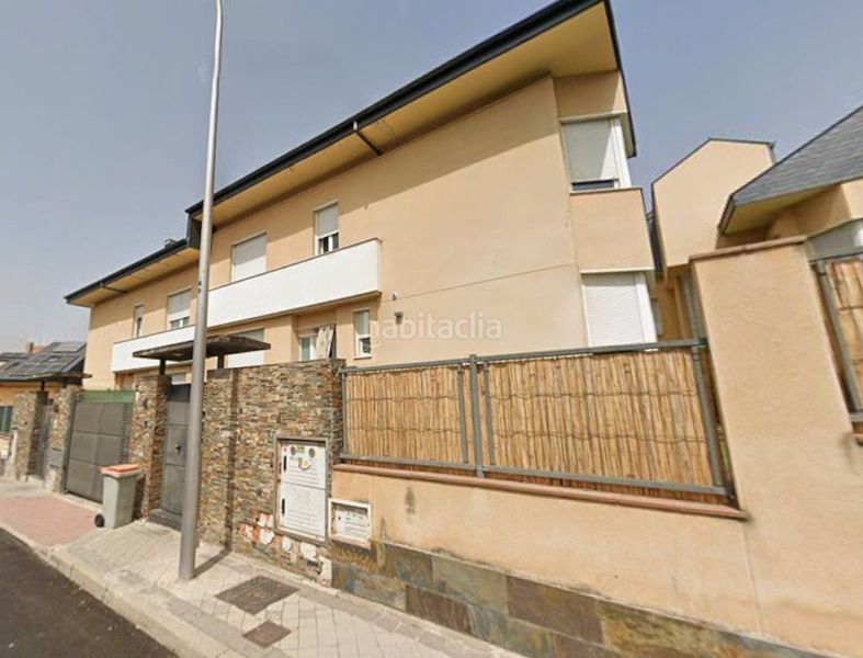Foto 680c0dc6-ca2a-4c4e-927c-35f05d9795d8. Casa amb aparcament a Corralejos-Campo de las Naciones Madrid