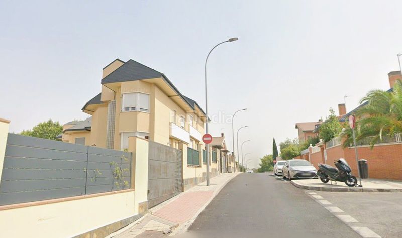 Foto a84ebb39-4cd5-42c4-b853-b06ec5cc160c. Casa amb aparcament a Corralejos-Campo de las Naciones Madrid