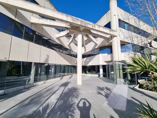 Bureau  Pollensa. Oficina en venta en las rozas.