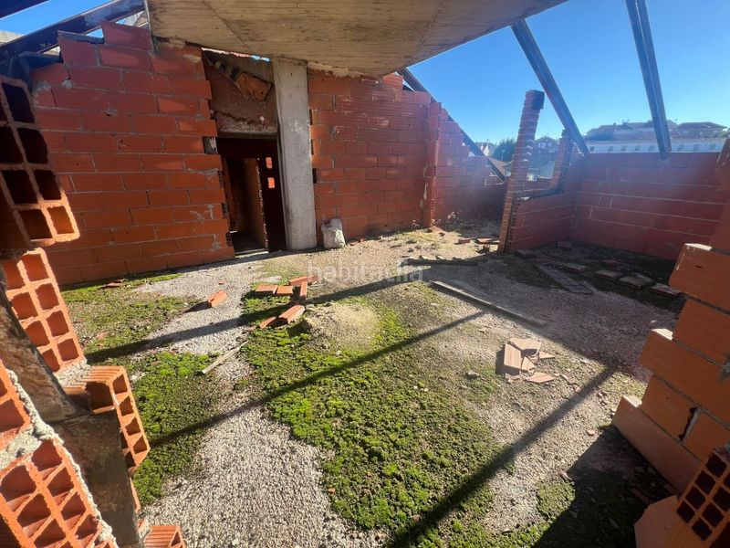 Foto 3ec0cc18-4c45-4ee7-b049-527d7fd606e3. Edificio  en venta en los santos de la humosa. en Santos de la Humosa (Los)