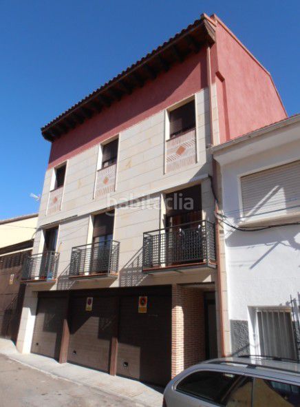 Foto f193b253-6cac-4dd5-8e87-ef2d240c69f8. Pis amb aparcament a Torrelaguna