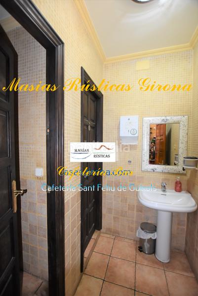 Foto cadec3b3-5637-4838-b838-07d97a6fbe8d. Local comercial a carrer de luchana 25 a Tueda Sant Feliu de Guíxols