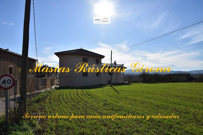 Foto bcbc3e69-418a-4fd5-8ac9-e3310cd5bd3e. Terreny residencial a n/a a Sant Jordi Desvalls