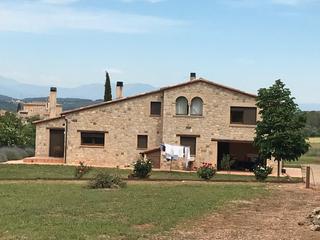 Masia a Carrer de les escoles 100. Masía en sant morí
