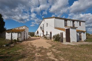 Mas  Vial camino 35. Masía con alma en sils – naturaleza, espacio y autenticidad