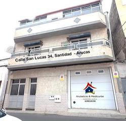Casa a Calle san lucas 34. 341.420€ casa terrera con garaje bastante amplio, santidad-aruca