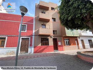 Pis a Plaza moisés pérez ferrera 12. 104.500€ piso en cardones - arucas