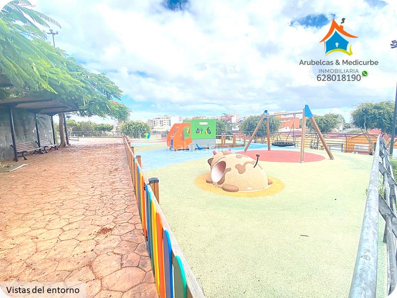 Foto 43c5be9b-a40d-4039-a87d-9761be6043ec. Casa a calle géminis 32 a Santidad Arucas