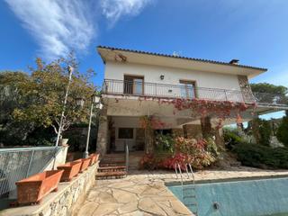 Maison à Santa Eulàlia de Ronçana. Casa en venta en santa eulalia de ronçana, 3 dormitorios.