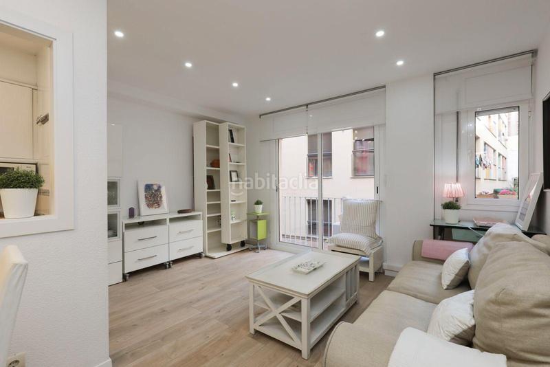 Foto b7ec182e-9903-40f1-82ec-e877a62312d7. Miete appartement mit heizung in Raval Barcelona