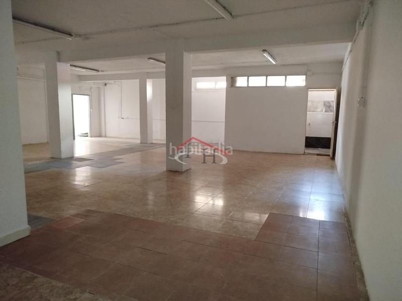 Foto d2340199-641d-4bd2-a31e-d38b2ab5e831. Local comercial a Crucero León