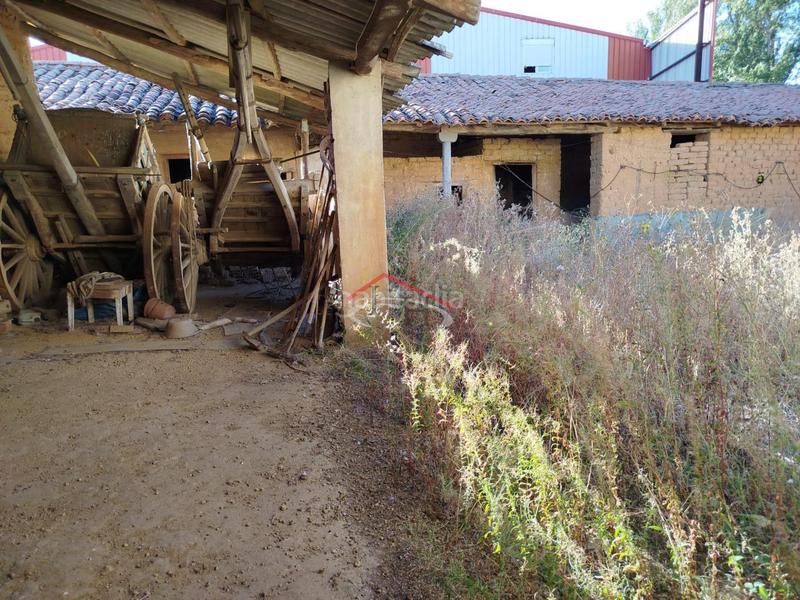 Foto ce7f256c-7e2b-460a-ade8-a45f806559b4. Casa amb calefacció a Valdefresno