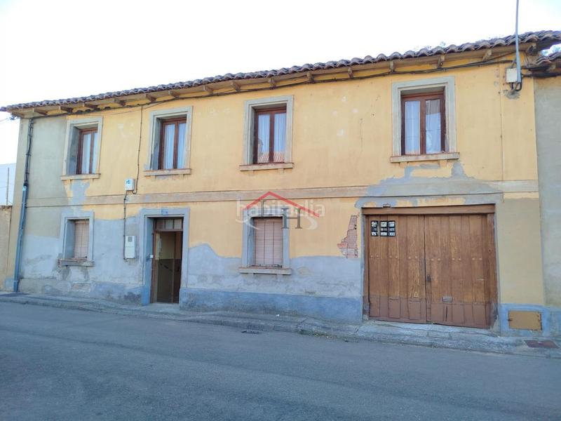 Foto fb0d3771-627d-4768-bfb3-683ff24c0ea4. Casa amb calefacció a Valdefresno