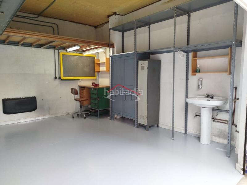 Foto 4f569028-6e22-45f2-884e-7128632680b8. Aparcament cotxe a La Vega - La Sal León