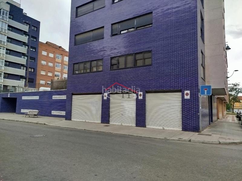 Foto 55650981-2464-48b4-b16c-08bd3f58de27. Parking coche en La Vega - La Sal León