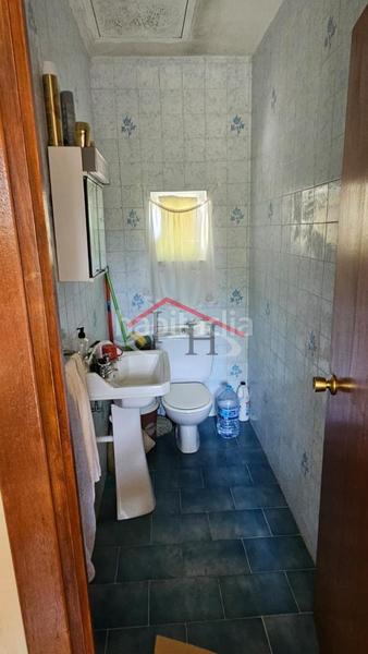 Foto 59536f6f-a7cd-447a-995c-8b520bb3a24c. Masia amb calefacció a Valdefresno