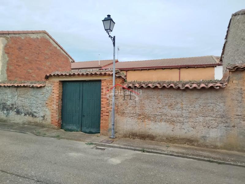 Foto 96ff8887-388a-4f14-8c12-eb4339424e82. Casa a Valverde de la Virgen