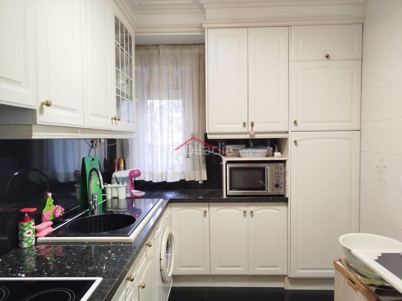 Foto 66ee8048-b72d-44be-b88b-caa9f1e26108. Piso en Centro Ciudad León