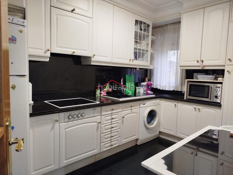 Foto e4bc9694-53dc-4818-a02d-d241bab25534. Piso en Centro Ciudad León