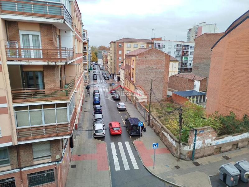 Foto 2fc8f4a7-ccbf-4d0c-9ec6-85d38fe59309. Appartamento con riscaldamento in Crucero León