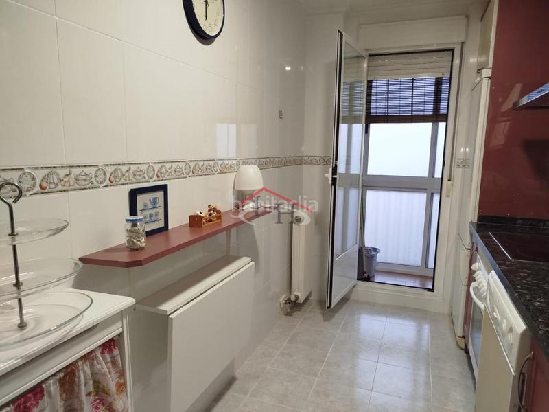 Foto 579f2cf8-818e-4cdc-9776-f05e4dbe0830. Apartament amb calefacció aparcament a Trobajo del camino