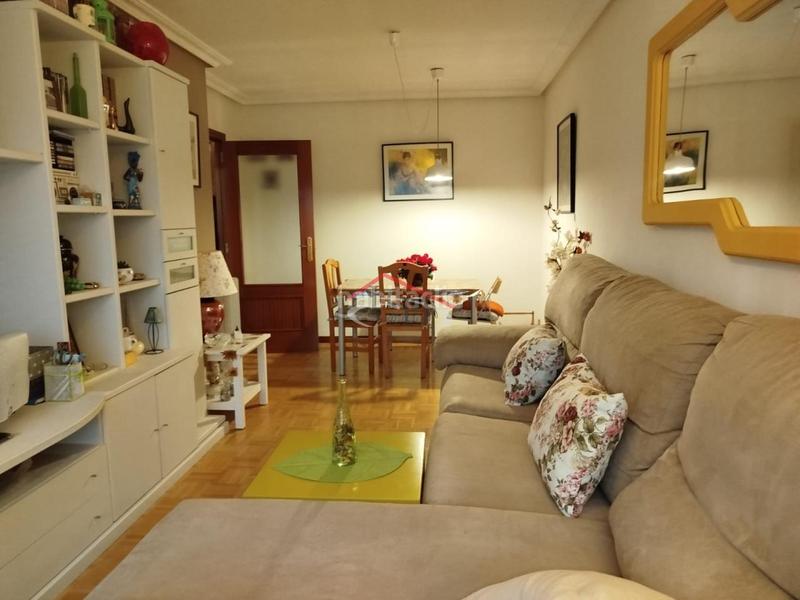Foto bcefd5d9-85c6-480e-a156-70b330eca762. Apartament amb calefacció aparcament a Trobajo del camino