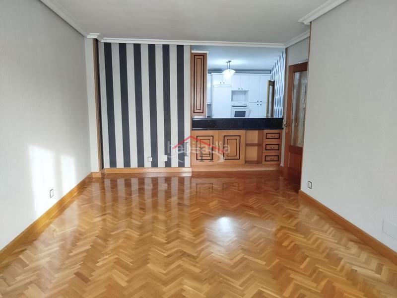 Foto 0d733bf6-a546-4c29-b909-72f94c041df3. Appartement avec chauffage parking dans Casco Antiguo León