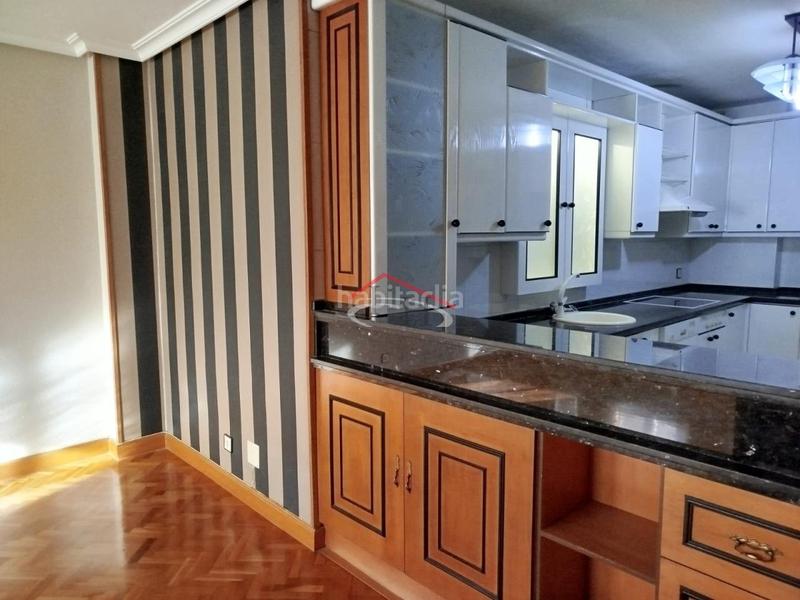 Foto 13444f5a-ae5f-4ada-ae8c-ce998270bafd. Flat with heating parking in Casco Antiguo León