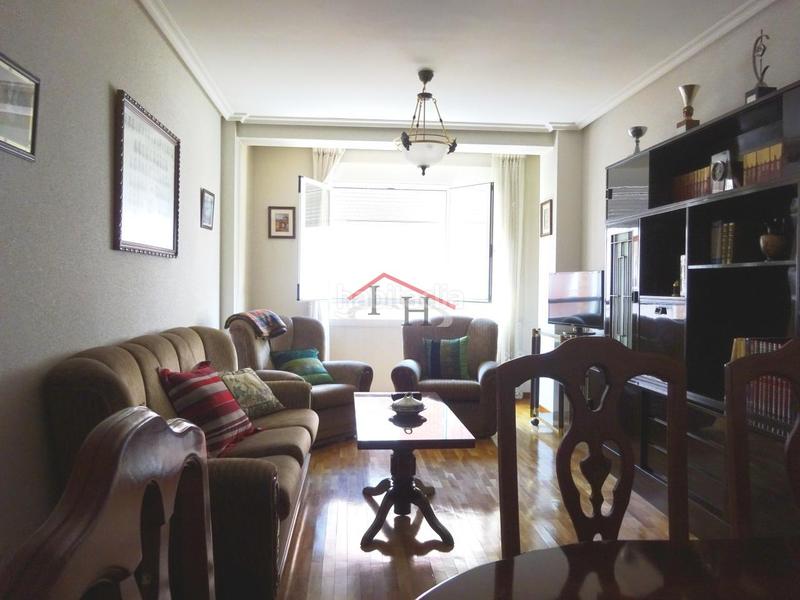 Foto 4249ab03-fea8-42ac-b1d0-29088b4e11a4. Appartement avec chauffage parking dans Crucero León