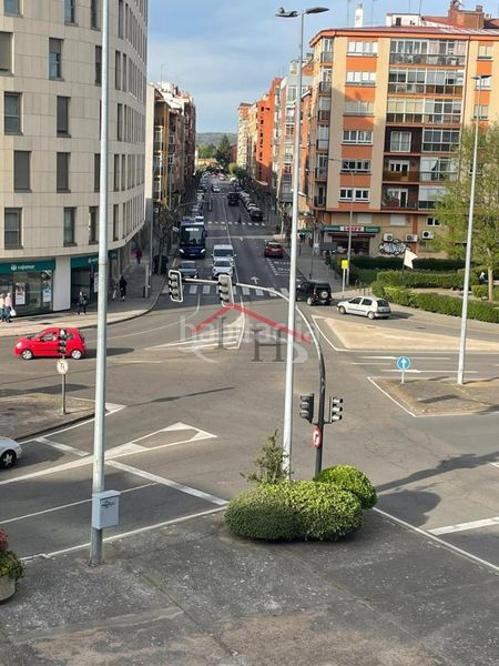 Foto d663a57c-fed9-400d-88da-50b7a20a864a. Pis amb calefacció a San Claudio - La Chantría León
