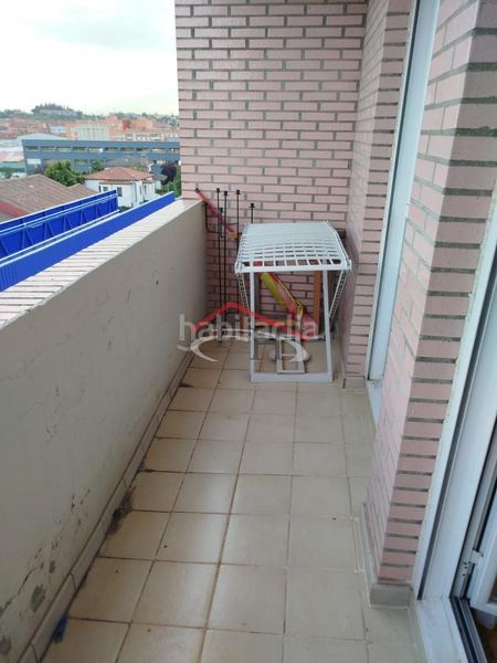 Foto 8f696a8d-e44a-4be0-b9f4-f89c63fd5f55. Lloguer pis amb calefacció aparcament a Trobajo del camino