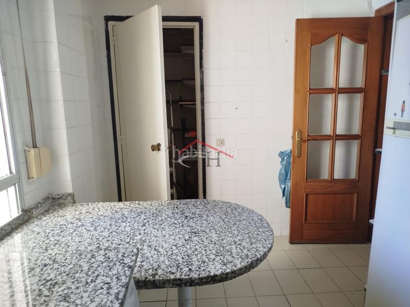 Foto 308889a0-1f51-4751-a5ba-80e8fe712f1c. Etagenwohnung mit heizung parking in San Claudio - La Chantría León