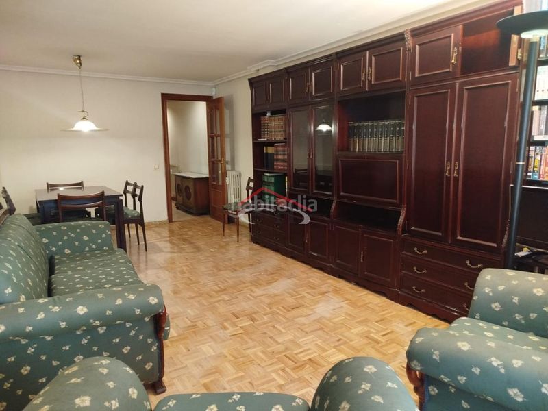 Foto 99c8b272-9e9d-4a01-99bc-9406e1f4b88c. Etagenwohnung mit heizung parking in San Claudio - La Chantría León