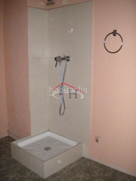 Foto b97ef01a-a94b-45b9-98ff-5bebb4227cc1. Local comercial amb calefacció a La Vega - La Sal León