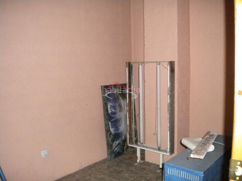 Foto f7bce800-3709-4af7-a01a-db15c30df2bd. Local comercial amb calefacció a La Vega - La Sal León