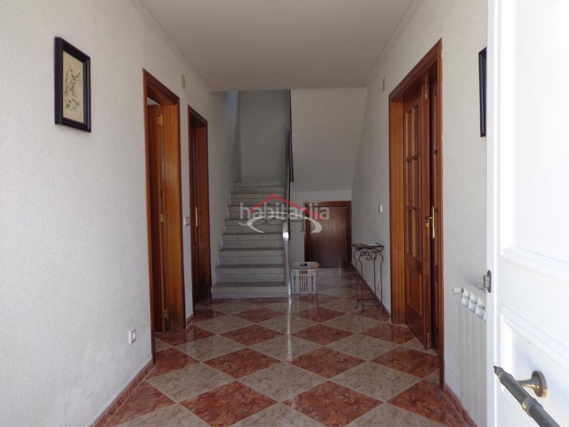 Foto 338fc270-75ce-45f7-9c44-c6e40018a57b. Casa amb calefacció aparcament a Villaturiel