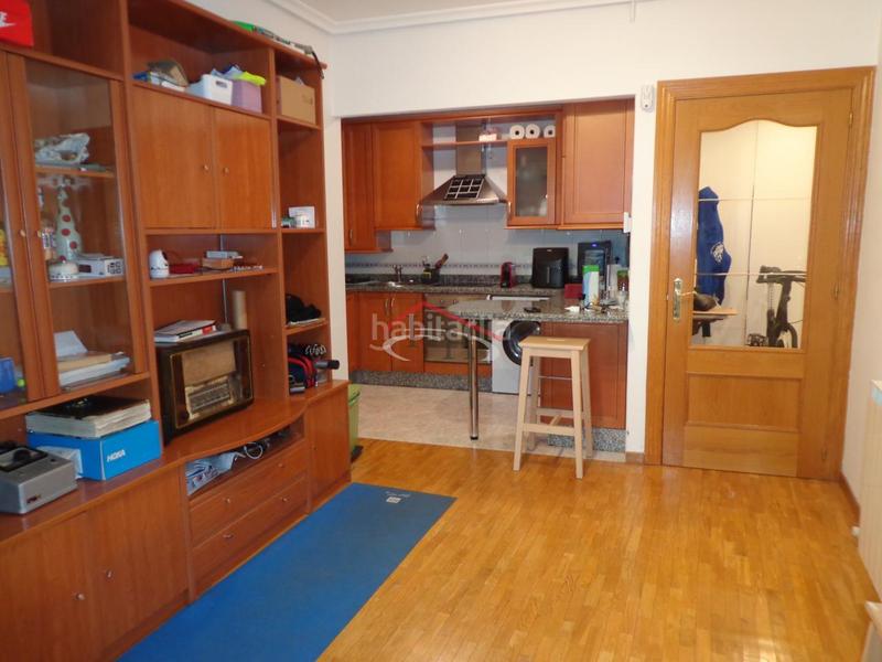 Foto 2f3c6509-ec71-454e-a38c-053a50d95e15. Apartament amb calefacció aparcament a Casco Antiguo León