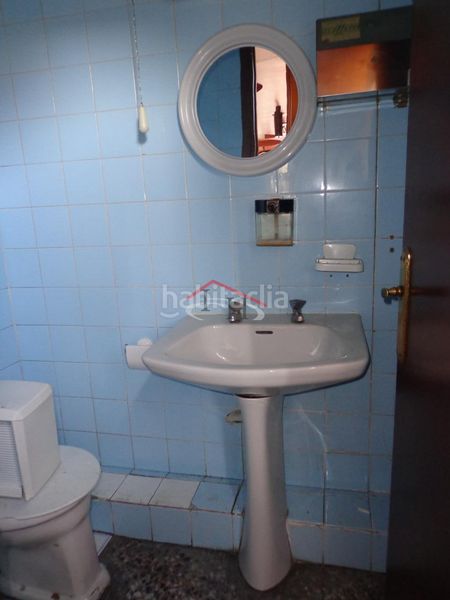 Foto 260724f5-f384-4d64-a790-ba7a74db1e50. Local comercial a San Claudio - La Chantría León