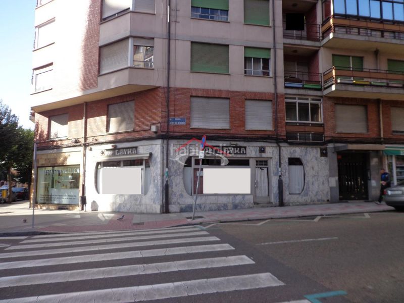 Foto 58ebe7a6-7084-4e64-aa45-5d03ff981f4f. Local comercial a San Claudio - La Chantría León