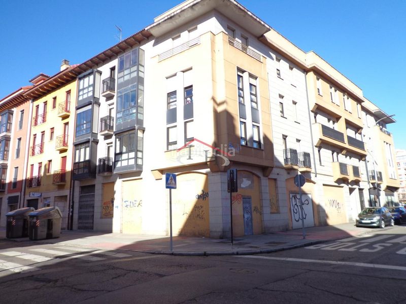 Foto be05a3a7-ab93-4dc1-93a6-9176a61edf4a. Local comercial a San Mamés - La Palomera León
