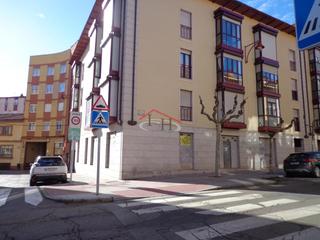 Locale commerciale in SAN PEDRO