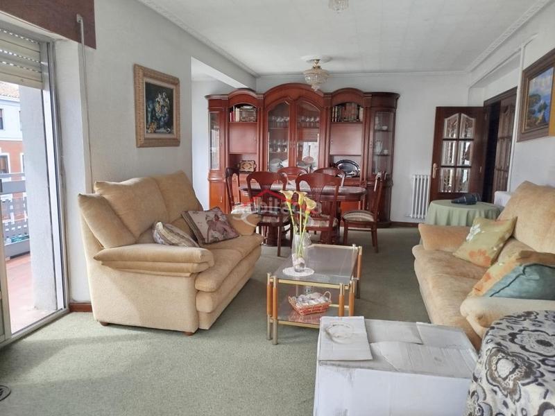 Foto e11baeae-e83b-4fe8-a379-bdc4042e0ef3. Etagenwohnung mit heizung in Crucero León