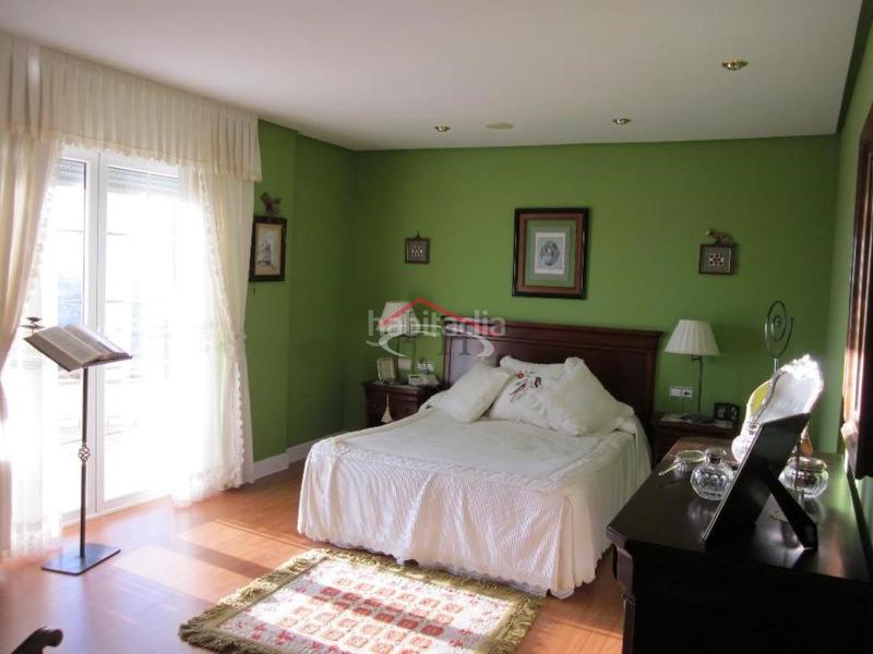 Foto 0ac861d8-cd2e-4db7-ab2c-75e679b3ded1. Xalet amb calefacció aparcament piscina a Valdefresno