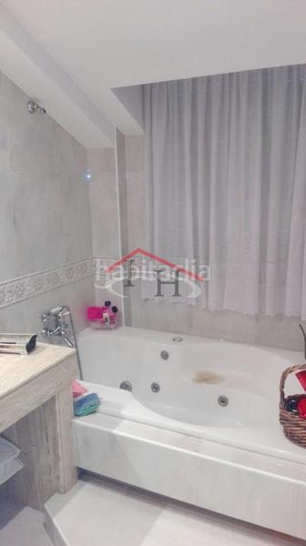 Foto db357d35-3e42-48d5-a093-7fd74275d387. Xalet amb calefacció aparcament piscina a Valdefresno