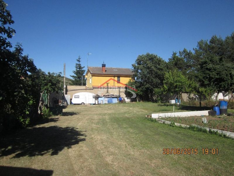 Foto 7673c71d-c616-42ed-8e67-decd44446911. Finca rústica en Garrafe de Torío