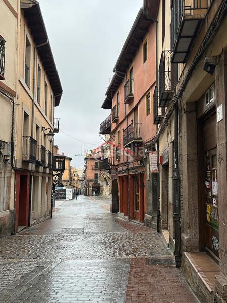Foto b2db0f14-516d-4abf-adec-9d5dbab01510. Dúplex amb calefacció a Casco Antiguo León