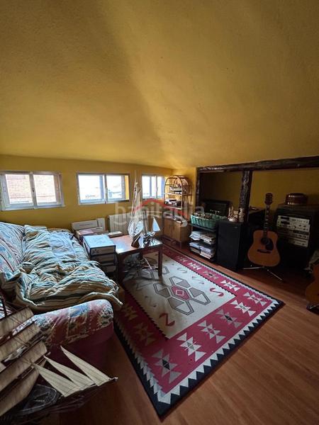 Foto 40a43fe4-9c05-4360-8995-cd38a0f71ee9. Zweistöckige wohnung mit heizung in Casco Antiguo León